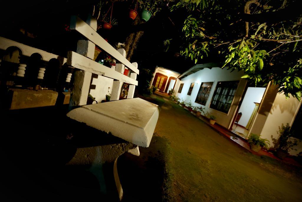 Travellers Home Kandy Exterior foto